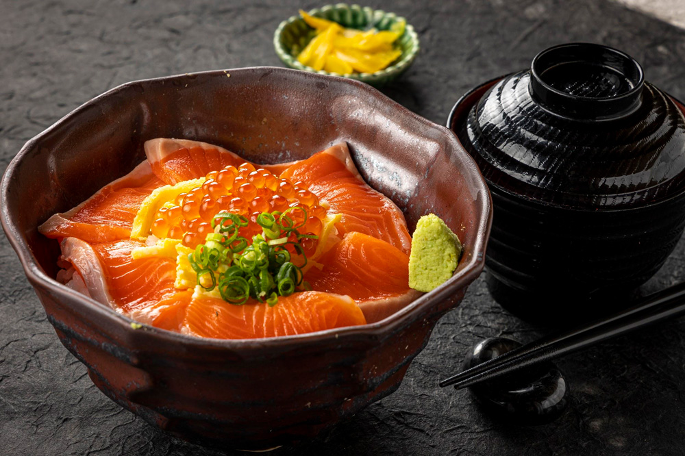 サーモンとイクラの親子丼